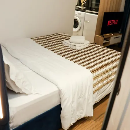 Apartament Entire Floor -dove
